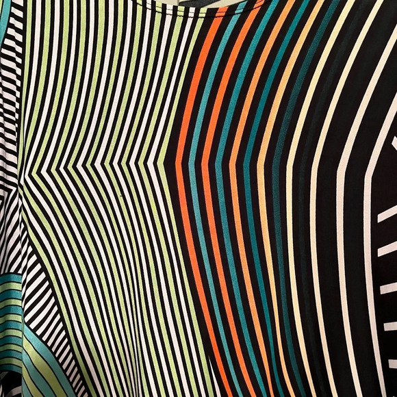 VIBRANT~GEOMETRIC PATTERN BLOUSE~XL - Picture 3 of 7